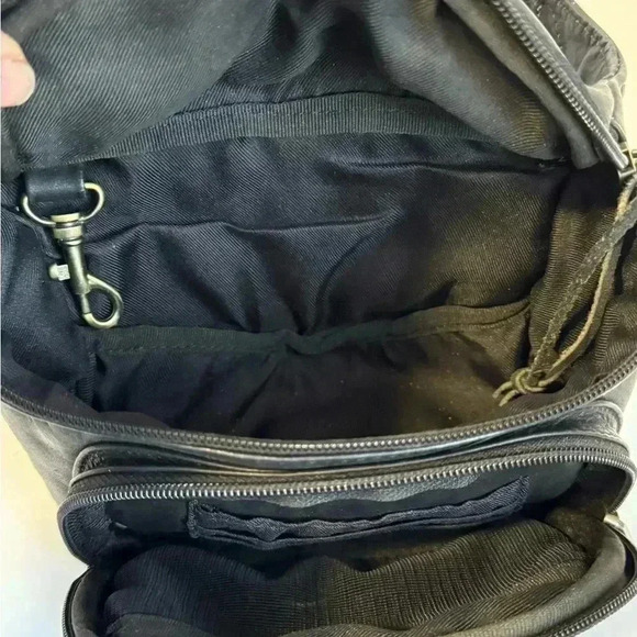 Boulder Ridge Leather belt bag - Picture 6 of 9